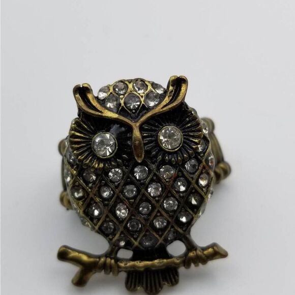 Entranced owl crystal‎ stretch ring - Picture 1 of 2